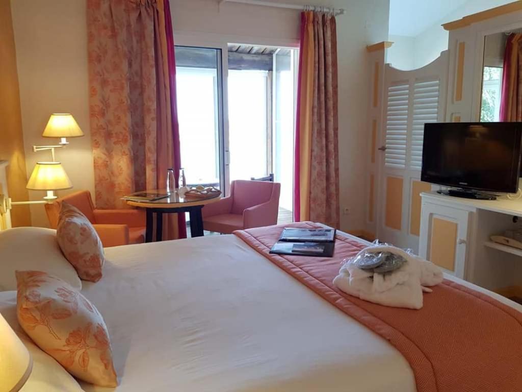 Hotel L' Estelle En Camargue Saintes-Maries-de-la-Mer Exteriör bild